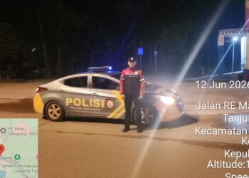 Polsek Sekupang Polresta Barelang menggelar kegiatan “Cooling System” lewat patroli rutin. Sasarannya mencegah gangguan kamtibmas, kejahatan 3C alias Curat, Curas, dan Curanmor, aksi premanisme, kejahatan jalanan, sampai balap liar. Patroli ini dijalankan Tim Patroli Batara Biru Polsek Sekupang pada Jumat, 12 Juni 2026.: Polresta Barelang