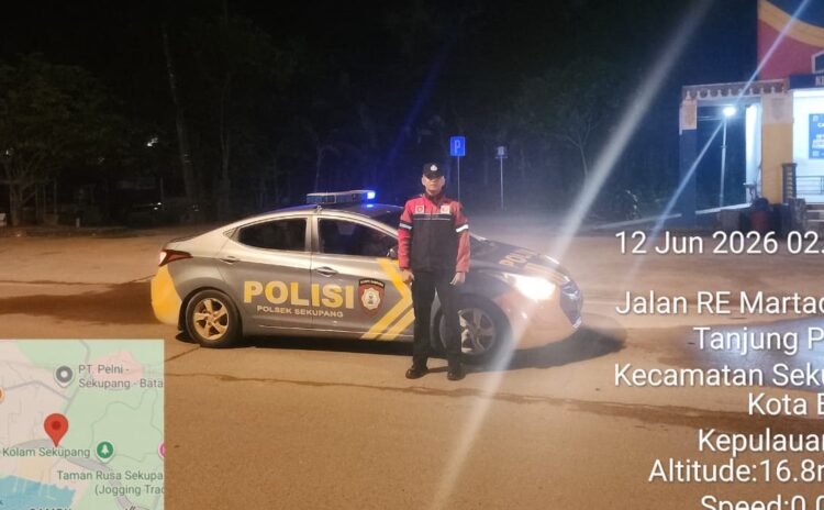 Polsek Sekupang Polresta Barelang menggelar kegiatan “Cooling System” lewat patroli rutin. Sasarannya mencegah gangguan kamtibmas, kejahatan 3C alias Curat, Curas, dan Curanmor, aksi premanisme, kejahatan jalanan, sampai balap liar. Patroli ini dijalankan Tim Patroli Batara Biru Polsek Sekupang pada Jumat, 12 Juni 2026.: Polresta Barelang