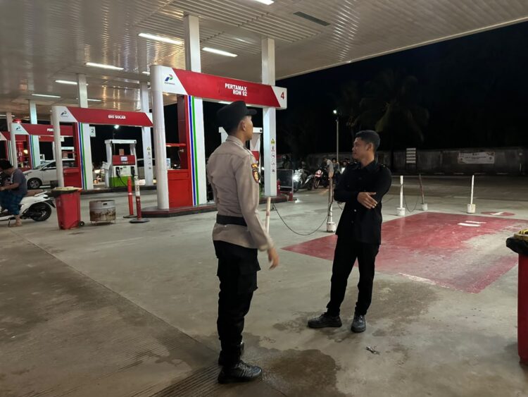 Polsek Sungai Beduk, Polresta Barelang, menggelar Patroli Kegiatan Rutin Yang Ditingkatkan (KRYD) Cooling System pada Jumat malam hingga Sabtu pagi, 12-13 Juni 2026
Foto: Polresta Barelang