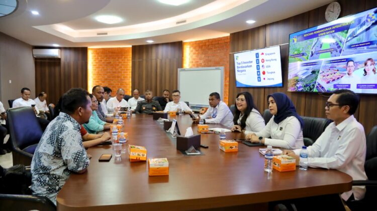 Badan Pengusahaan Batam (BP Batam) memutuskan untuk menunda rencana pembongkaran lapak Usaha Mikro, Kecil, dan Menengah (UMKM) di kawasan Mega Legenda hingga Desember 2026.
Foto: BP Batam