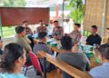 Polsek Nongsa menggelar kegiatan pengarahan dan silaturahmi bersama para pemilik serta pelaku usaha barang bekas dan skrap di wilayah Kecamatan Nongsa
(18/06/26)
Foto: Polresta Barelang