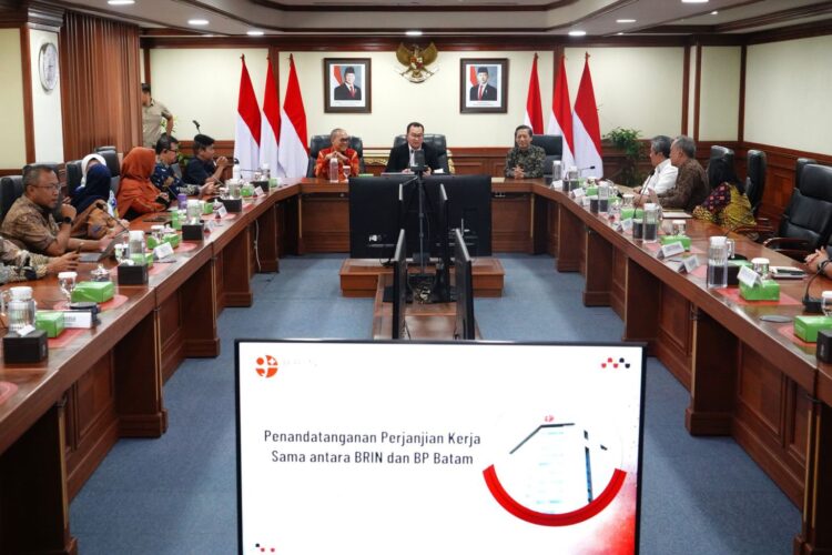 Perjanjian Kerja Sama PKS tentang Pemanfaatan Riset dan Inovasi serta Pengkajian Pembangunan Batam Science and Technology Park ditandatangani di Gedung B.J. Habibie, Jakarta, Kamis 18 Juni 2026.
Foto: BP Batam