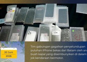 Bea Cukai bersama Polsek KP3 Kuala Tungkal, Satpolairud, dan Pos TNI AL menggagalkan upaya penyelundupan 68 unit iPhone bekas asal Batam, di Pelabuhan ASDP Kuala Tungkal, Jambi (20/06/26).
Foto: BC