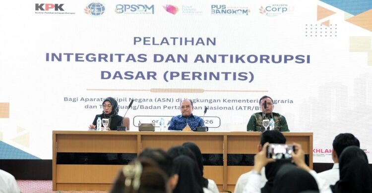 Pelatihan Integritas dan Antikorupsi Dasar (PERINTIS) bagi aparatur sipil negara (ASN) di lingkungan Kementerian Agraria dan Tata Ruang/Badan Pertanahan Nasional (ATR/BPN). Pelatihan berlangsung secara tatap muka pada 21–23 Juli 2026 di BPSDM Kementerian ATR/BPN, Kabupaten Bogor.
Foto: kpk.go.id