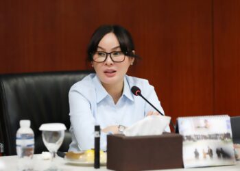 Wakil Wali Kota Batam, Li Claudia Chandra, memimpin rapat koordinasi bersama jajaran OPD Pemerintah Kota Batam dan BP Batam di Kantor BP Batam, Kamis (9/7/2026). HUMAS DISKOMINFO BATAM / RICKY WIHENDAR