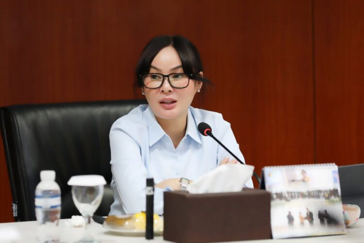Wakil Wali Kota Batam, Li Claudia Chandra, memimpin rapat koordinasi bersama jajaran OPD Pemerintah Kota Batam dan BP Batam di Kantor BP Batam, Kamis (9/7/2026). HUMAS DISKOMINFO BATAM / RICKY WIHENDAR