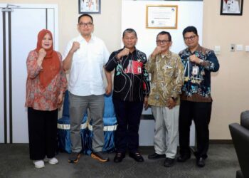 Sebagai bagian dari proses penilaian, tim ADLGA 2026 melakukan visitasi yang diterima langsung oleh Sekretaris Daerah Kota Batam, Firmansyah, di Ruang Rapat Sekretaris Daerah Lantai II Kantor Wali Kota Batam, Kamis (23/07/26).
Foto: mediacenterbatam