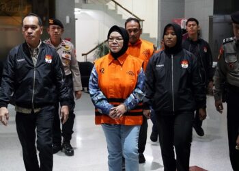 Komisi Pemberantasan Korupsi (KPK) melakukan penangkapan terhadap tiga tersangka yang tertangkap tangan melakukan dugaan tindak pidana korupsi terkait pemerasan di lingkungan Pemerintah Kabupaten (Pemkab) Sukoharjo, (11/07/26).
Foto: kpk.go.id