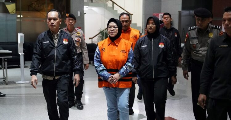 Komisi Pemberantasan Korupsi (KPK) melakukan penangkapan terhadap tiga tersangka yang tertangkap tangan melakukan dugaan tindak pidana korupsi terkait pemerasan di lingkungan Pemerintah Kabupaten (Pemkab) Sukoharjo, (11/07/26).
Foto: kpk.go.id
