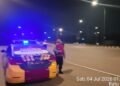 Laporan masyarakat lewat Layanan Polisi 110 direspons cepat. Polsek Nongsa membubarkan aksi balap liar di kawasan Bundaran Bandara Hang Nadim, Batam, Sabtu dini hari, 4 Juli 2026.
Foto: Polresta Barelang