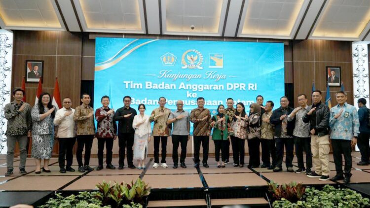 Badan Anggaran DPR RI melakukan kunjungan kerja ke BP Batam di Balairungsari, Batam Centre, Jumat 3 Juli 2026.
Foto: BP Batam
