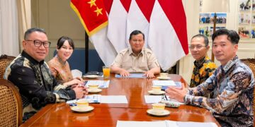Presiden RI Prabowo Subianto menerima jajaran pimpinan BP Batam di Jakarta, Selasa 7 Juli 2026. Pertemuan itu membahas percepatan transformasi Batam sebagai mesin baru pertumbuhan ekonomi nasional.
Foto: Istimewa