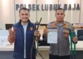 Unit Reskrim Polsek Lubuk Baja berhasil menangkap satu pelaku pencurian dengan pemberatan atau curat di kawasan Ruko Nagoya Thamrin City, Kecamatan Lubuk Baja, Kota Batam.
(06/07/26)
Foto: Polresta Barelang