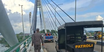 Direktorat Pengamanan Aset dan Kawasan BP Batam bersama sejumlah instansi menggelar patroli gabungan di Jembatan 1 Barelang, Senin 6 Juli 2026.
Foto: BP Batam