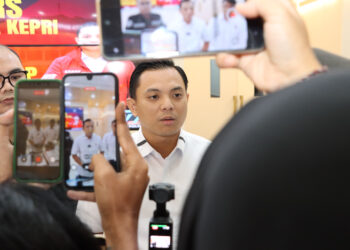 Kasat Reskrim Polresta Barelang Kompol M. Debby Tri Andrestian, S.I.K., M.H., Li.,
Foto: Polresta Barelang