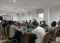 Polsek Lubuk Baja memperkuat upaya pencegahan pencurian fasilitas umum dengan menggandeng para pengusaha dan pengepul besi tua di wilayah hukumnya.
(13/07/26)
Foto: Polresta Barelang