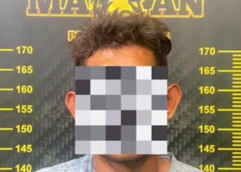Tim gabungan Polresta Barelang berhasil meringkus satu pelaku pencurian dengan kekerasan yang beraksi menggunakan sebilah pisau.
(14/07/26)
Foto: Polresta Barelang