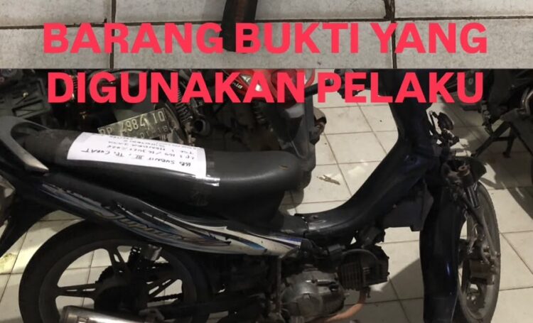 Unit Reskrim Polsek Sagulung, Polresta Barelang, berhasil mengungkap kasus dugaan pencurian dengan pemberatan yang menyasar material di tower telekomunikasi Batu Aji 1 MT, Jalan Air Mas Plaza, Kelurahan Sungai Langkai, Kecamatan Sagulung, Kota Batam. (16/07/26)
Foto: Polresta Barelang