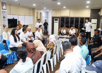 Wakil Kepala BP Batam, Li Claudia Chandra, menggelar dialog bersama Aliansi Masyarakat Rempang–Galang Bersatu, Selasa (21/07/26)
Foto: BP Batam