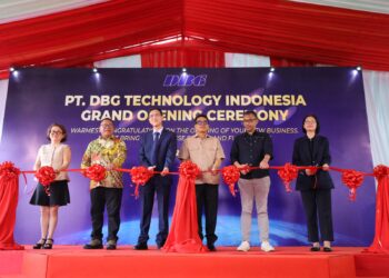 Perusahaan teknologi asal Tiongkok, DBG Technology Co., Ltd., resmi mengoperasikan fasilitas manufaktur PT DBG Technology Indonesia di kawasan Panbil Industrial Estate, Batam, Senin (20/07/26).
Foto: BP Batam