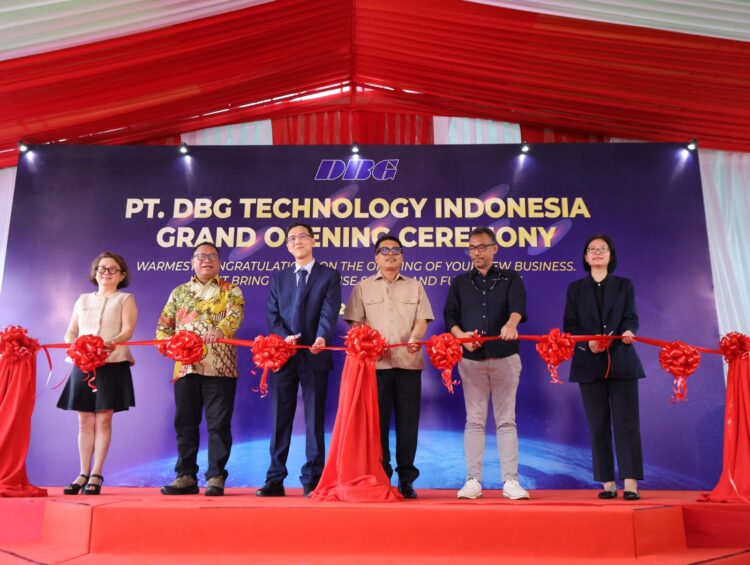 Perusahaan teknologi asal Tiongkok, DBG Technology Co., Ltd., resmi mengoperasikan fasilitas manufaktur PT DBG Technology Indonesia di kawasan Panbil Industrial Estate, Batam, Senin (20/07/26).
Foto: BP Batam