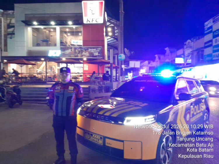 Polsek Batu Aji menggelar kegiatan Cipta Kondisi (Cipkon) dan Kegiatan Rutin yang Ditingkatkan (KRYD) untuk menjaga keamanan dan ketertiban masyarakat (kamtibmas) di wilayah hukumnya, Kamis (23/07/26).
Foto: Polresta Barelang