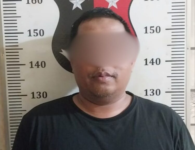 Polsek Batu Aji berhasil mengungkap kasus dugaan penggelapan dalam jabatan di lingkungan SMA Taruna Kepulauan Riau, Kelurahan Buliang, Kecamatan Batu Aji. (27/07/26).
Foto: Polresta Barelang