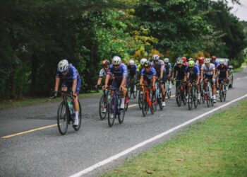 Tour de Bintan kembali hadir, setelah sempat vakum empat tahun. Tahun ini mengusung perpaduan antara kompetisi olahraga dan pengalaman wisata, event sport tourism ini siap menghidupkan kembali denyut pariwisata Bintan pada 21–23 Agustus 2026.
Foto: Kepriprov.go.id