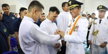 Sebanyak 1.357 warga binaan di tiga satuan pemasyarakatan di Kota Batam menerima remisi dalam rangka memperingati Hari Ulang Tahun (HUT) ke-81 Republik Indonesia. Dari jumlah tersebut, 19 warga binaan mendapatkan hak untuk bebas. (17/08/26)
Foto: mediacenterbatam