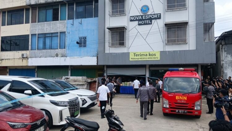 Deputi Bidang Pemberantasan BNN RI, Irjen Pol. Dr. Aswin Sipayung, mengatakan pemanggilan terhadap pemilik ruko dilakukan dalam kapasitas sebagai saksi untuk melengkapi alat bukti penyelidikan.
Foto: Istimewa