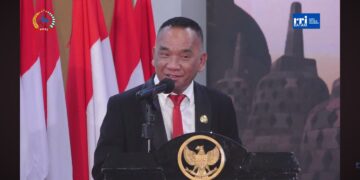 Ketua Umum Perkumpulan Kekerabatan Sulawesi Selatan (PKSS), Akhmad Rosano Saat Menyampaikan Pidato Dalam Dialog Wawasan Kebangsaan. Kamis (13/08/26) di Politeknik Negeri Batam
Foto: Ben