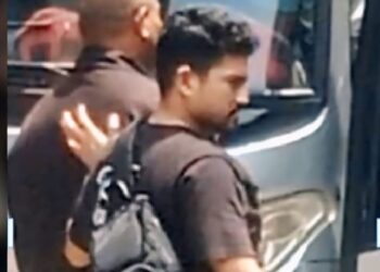  Ketua Ikatan Wartawan Online [IWO] Kota Batam, Oki Indra, menyatakan berencana akan mengadukan dugaan tindakan oknum anggota yang mengaku dari Direktorat Tindak Pidana Narkoba Bareskrim Polri ke Divisi Profesi dan Pengamanan Mabes Polri.
Foto: Istimewa