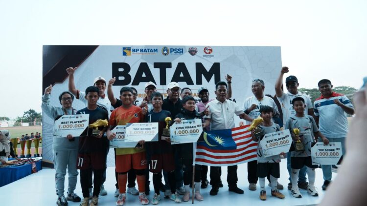 BP Batam Dorong Pembinaan Talenta Muda Lewat Grassroot Football Festival 2026
Foto: BP Batam