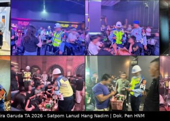 Foto: Personel gabungan Satpom Lanud Hang Nadim saat menggelar Operasi Gaktib Waspada Wira Garuda di sejumlah THM dan KTV di Kota Batam, Sabtu [29/8/2026] malam.
Foto: Pen HNM