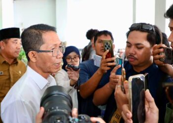 Rancangan APBD 2027 tersebut disampaikan Wali Kota Batam Amsakar Achmad dalam Rapat Paripurna DPRD Kota Batam, Senin (07/09/26).
Foto: mediacenterbatam