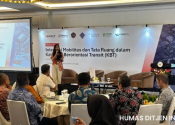 Focus Group Discussion (FGD) Integrasi Mobilitas dan Tata Ruang dalam Kawasan Berorientasi Transit di The Tribrata Dharmawangsa, Jakarta, Kamis (08/10/26).
Foto: PR Real