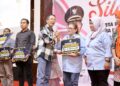 Amsakar dalam pertemuan bersama ketua RT, RW, Lembaga Pemberdayaan Masyarakat (LPM), dan tokoh masyarakat se-Kecamatan Bengkong di Golden Prawn, Selasa (06/10/2026).
Foto: mediacenterbatam