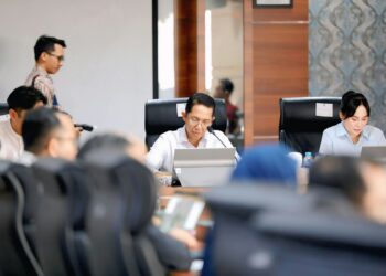 Rapat Percepatan Penanganan Banjir di Kantor Pemerintah Kota Batam, Kamis 1 Oktober 2026.
Foto: BP Batam