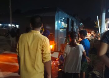 Kepolisian Sektor Nongsa Polresta Barelang bergerak cepat merespons keluhan masyarakat terkait gangguan pasokan air bersih di wilayah Kecamatan Nongsa Kota Batam. (09/10/26)
Foto: Hums