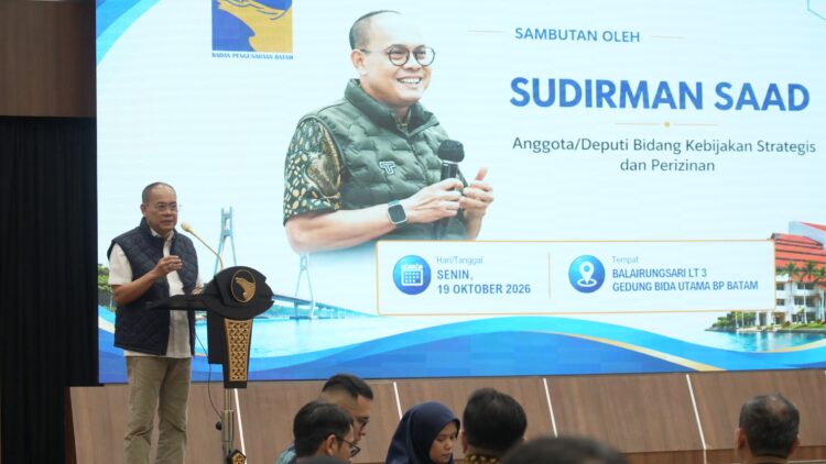 Pengusahaan Batam (BP Batam) menggelar Coaching Clinic Perizinan Berusaha (PB) dan Perizinan Berusaha untuk Menunjang Kegiatan Berusaha (PB UMKU) melalui sistem Online Single Submission Risk Based Approach (OSS RBA) di lingkungan BP Batam, Senin (19/10/26)
Foto: BP Batam