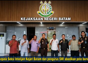 Audiensi Sekretariat Bersama Wartawan Indonesia (SWI) Provinsi Kepri bersama Kejari Batam di Kantor Kejaksaan Negeri Batam,di Batam Center,pada pada Senin, (26/10/26).
Foto; SWI Kepri