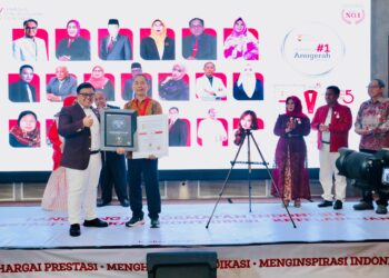 Rumah Sakit BP Batam (RSBP Batam) kembali menorehkan prestasi dengan meraih penghargaan Indonesia Excellent Hospital dari Lembaga Penghargaan Indonesia dalam ajang penganugerahan yang berlangsung di Hotel Mercure, Jakarta, Sabtu (24/10/26).
Foto: BP Batam