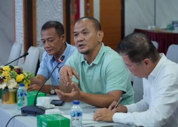 Wakil Gubernur Kepulauan Riau (Kepri) Nyanyang Haris Pratamura menerima kunjungan Sekretaris International Zheng He Society Singapura, Ang Chee Seng, di Graha Kepri, Kota Batam, Selasa (27/10/26).
Foto: kepriprov.go.id